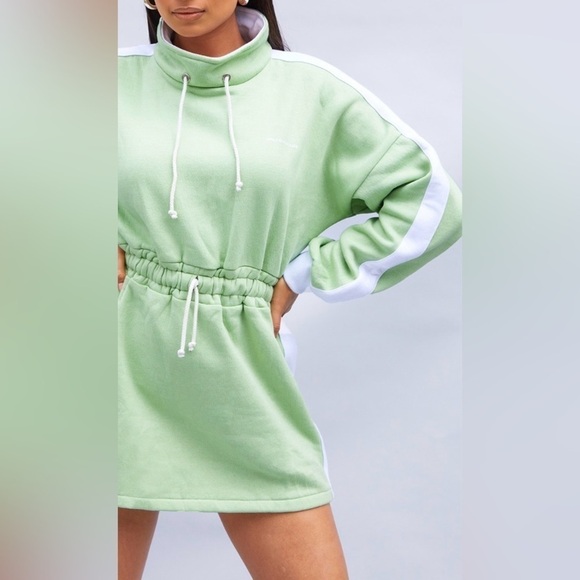 🆕 PRETTYLITTLETHING Sage Green Contrast Drawstring Sweatshirt Dress US 6 - Picture 6 of 8